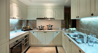 Antique Mirror and the kitchen