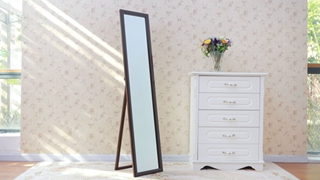 What is the emphasis on the placement of the mirror?